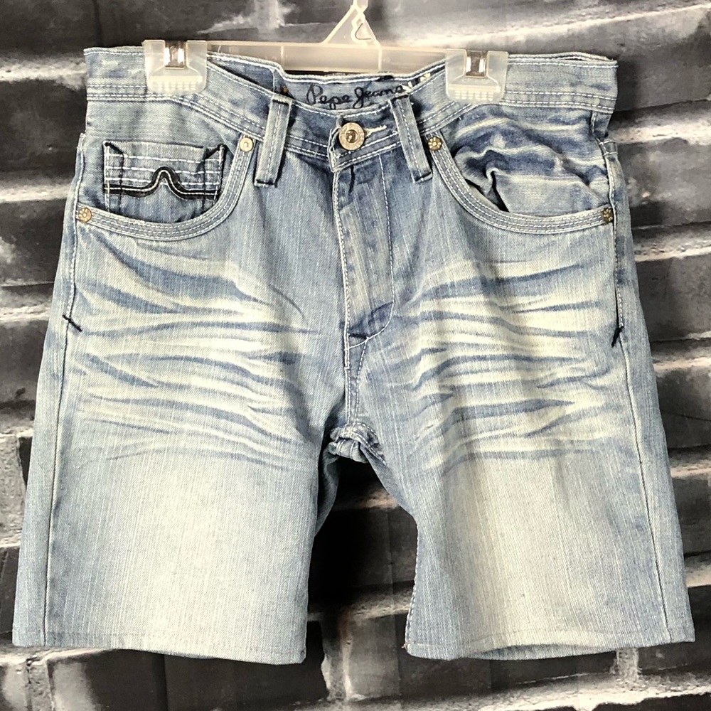 Pepe Jean shorts.